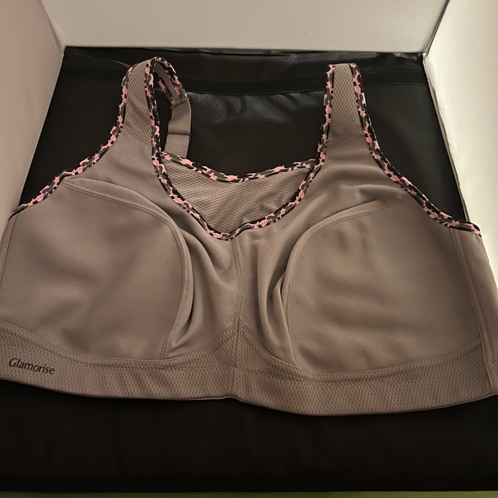 NWOT Glamorise Gray Full Figure Camisole Sports Bra Size 42C